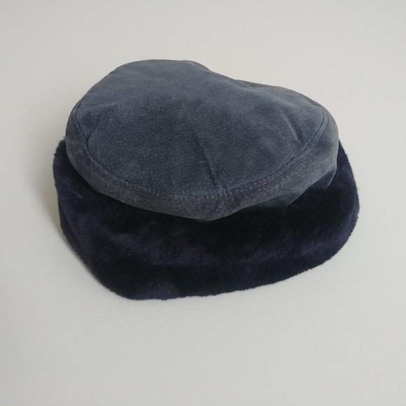 Blue suede and faux fur winter hat - Picture 4 of 12